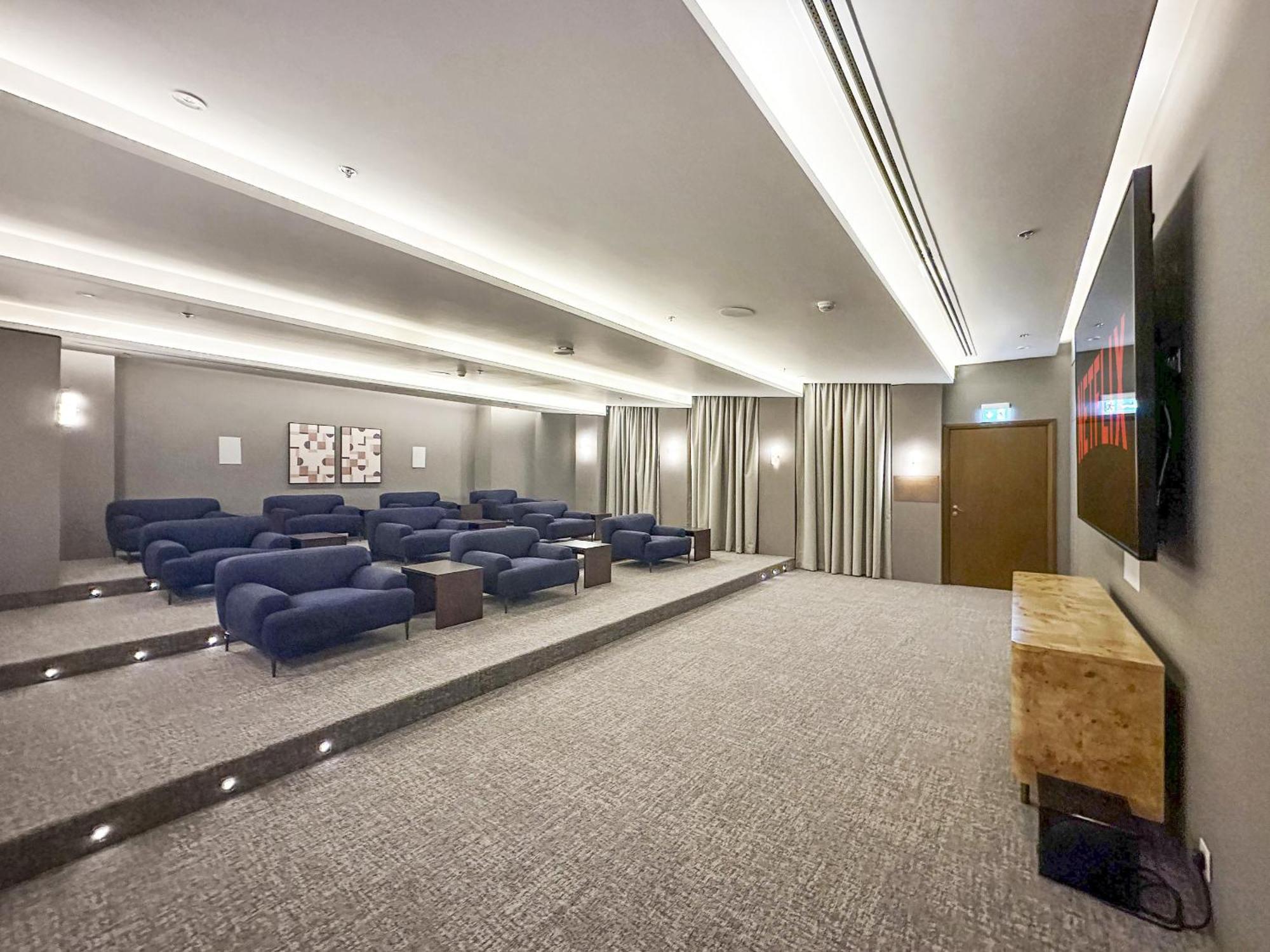 Vayk - Luxurious 1 Bd In Downtown Dubai
