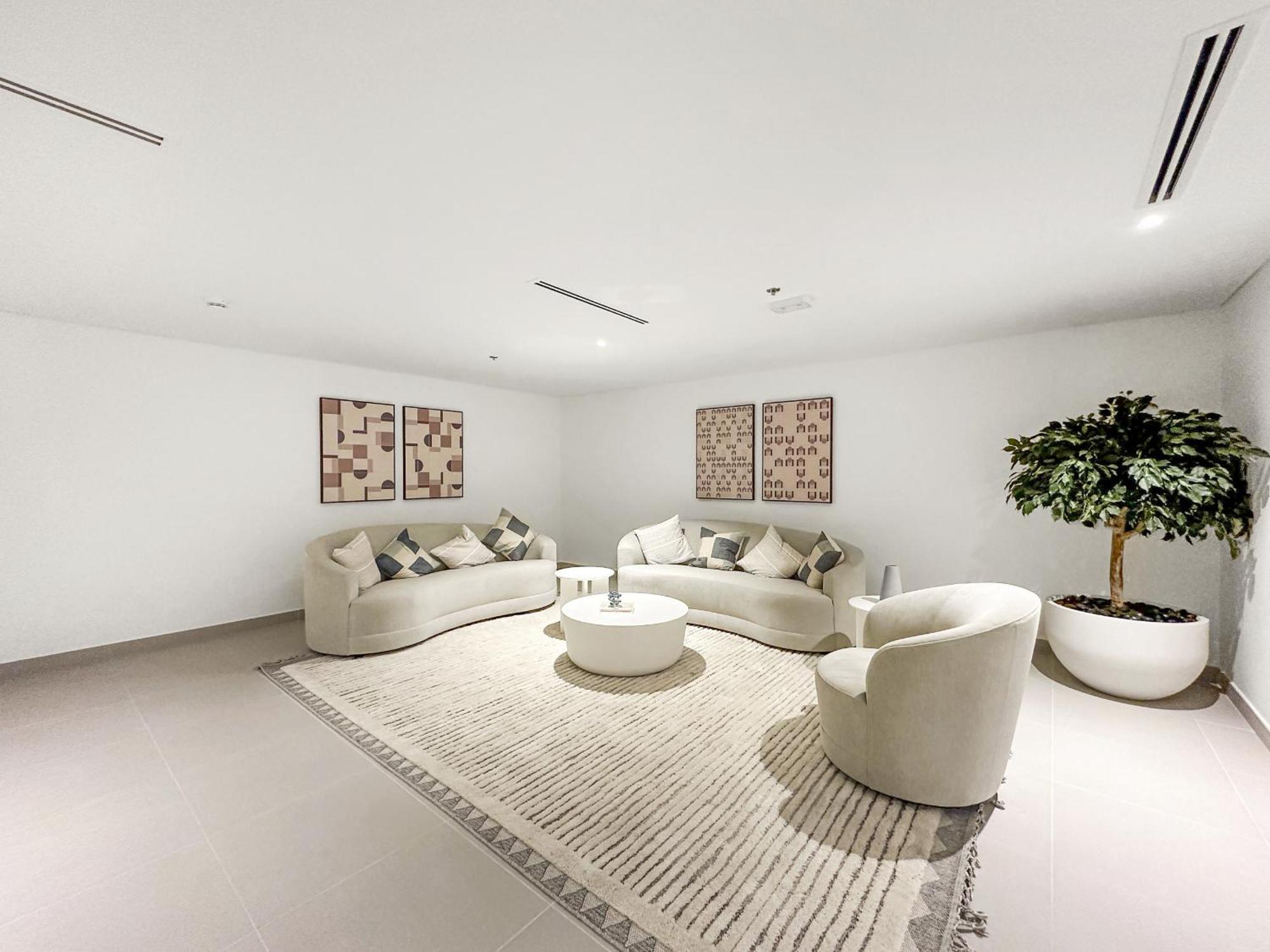 Vayk - Luxurious 1 Bd In Downtown Apartment Dubai